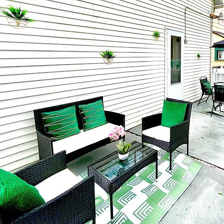 The Tremont Emerald - By Christmas Story House - Historic Charm & Modern Comfort Near Downtown With Parking, 300Mb Wifi & Self Check-In Cleveland Exteriör bild