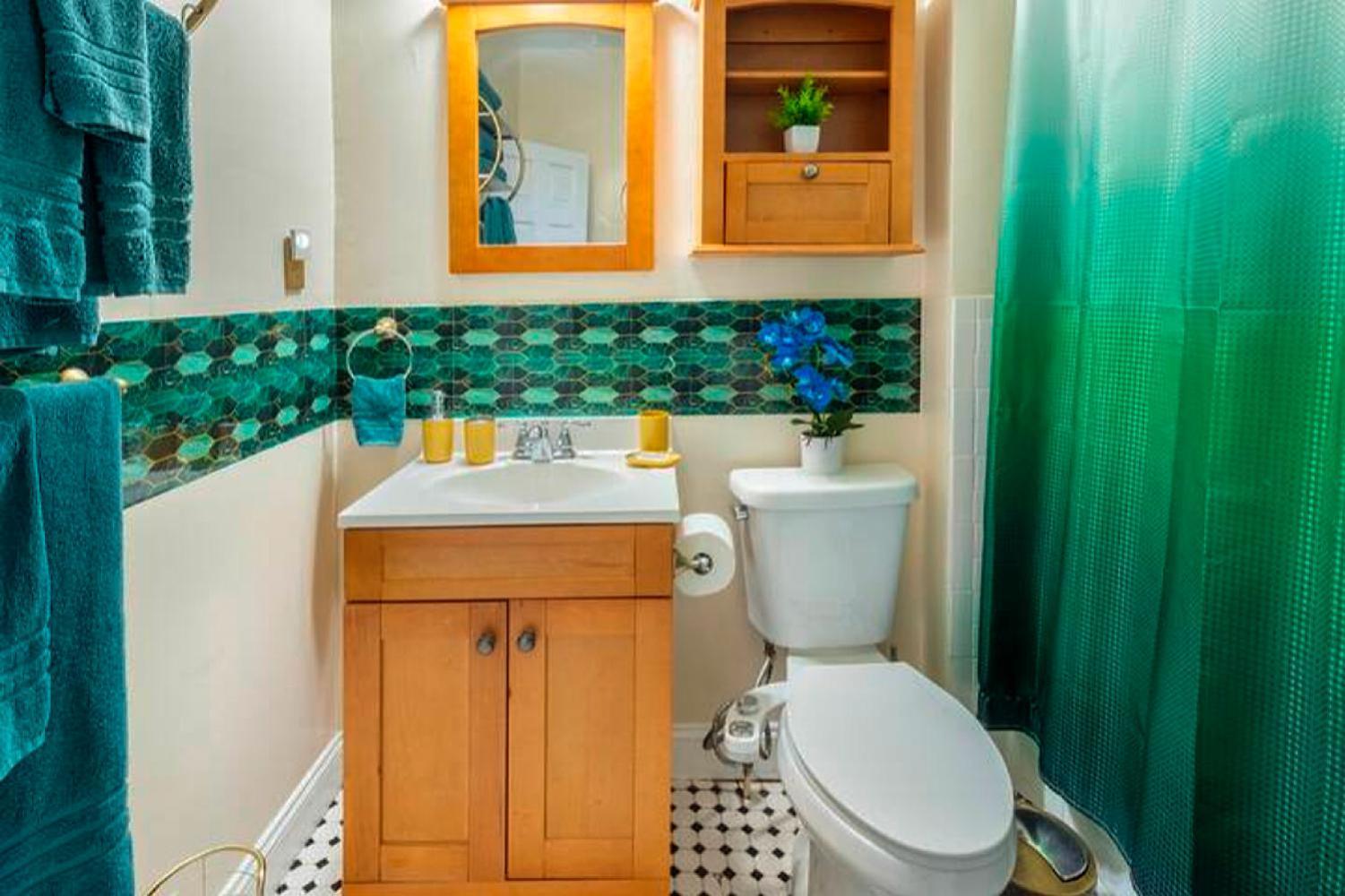 The Tremont Emerald - By Christmas Story House - Historic Charm & Modern Comfort Near Downtown With Parking, 300Mb Wifi & Self Check-In Cleveland Exteriör bild