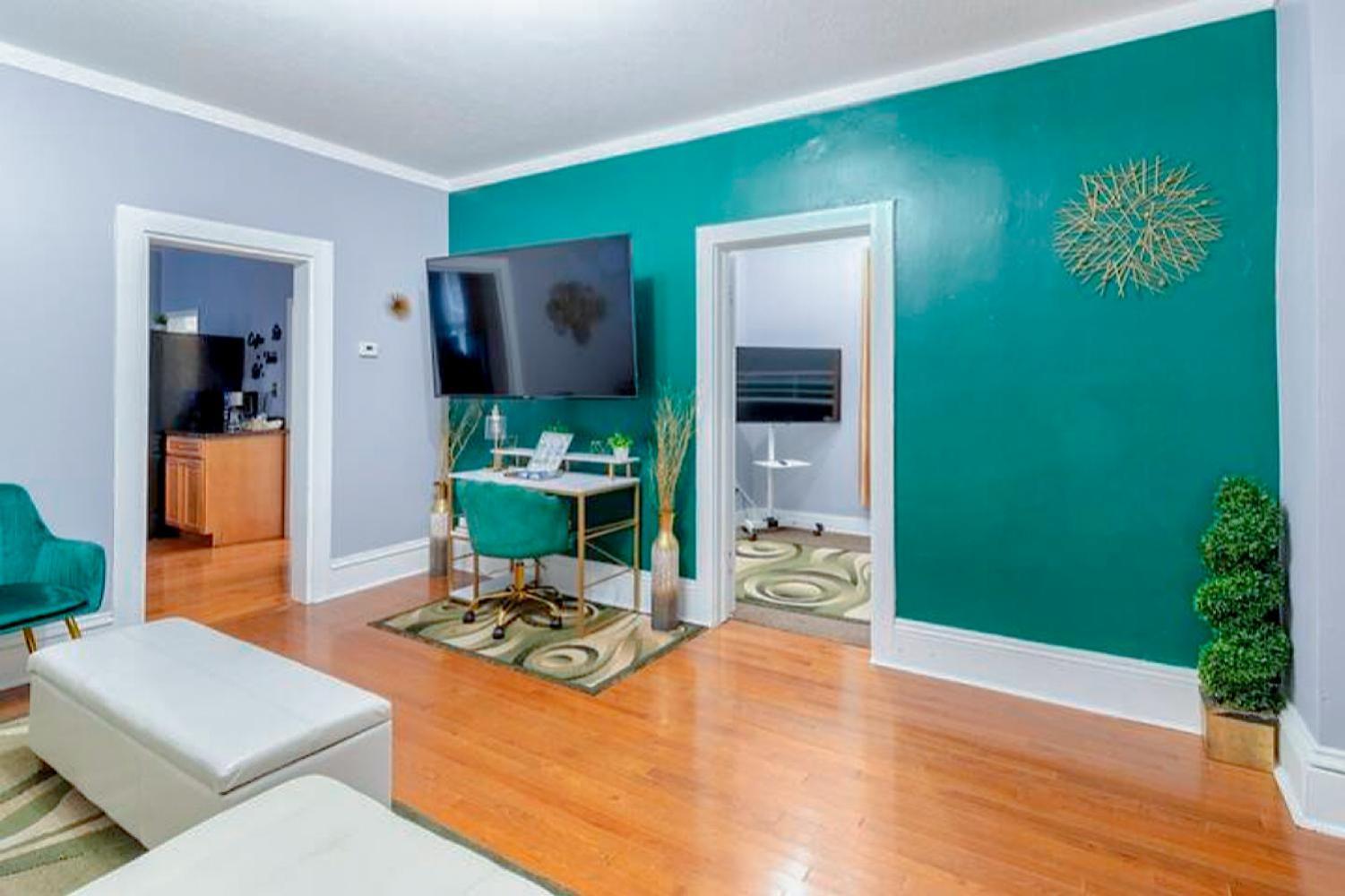 The Tremont Emerald - By Christmas Story House - Historic Charm & Modern Comfort Near Downtown With Parking, 300Mb Wifi & Self Check-In Cleveland Exteriör bild